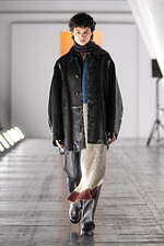 ヨーク 2023-24年秋冬コレクション - ベン・ニコルソン、境界線のない淡い色彩と幾何学模様｜写真42