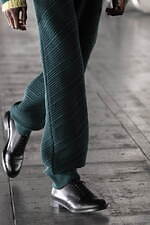 ヨーク 2023-24年秋冬コレクション - ベン・ニコルソン、境界線のない淡い色彩と幾何学模様｜写真45