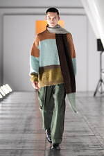 ヨーク 2023-24年秋冬コレクション - ベン・ニコルソン、境界線のない淡い色彩と幾何学模様｜写真48