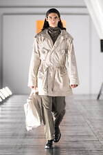 ヨーク 2023-24年秋冬コレクション - ベン・ニコルソン、境界線のない淡い色彩と幾何学模様｜写真58