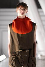 ヨーク 2023-24年秋冬コレクション - ベン・ニコルソン、境界線のない淡い色彩と幾何学模様｜写真69