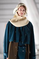 ヨーク 2023-24年秋冬コレクション - ベン・ニコルソン、境界線のない淡い色彩と幾何学模様｜写真73