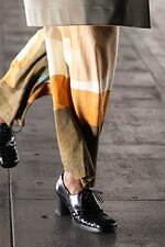 ヨーク 2023-24年秋冬コレクション - ベン・ニコルソン、境界線のない淡い色彩と幾何学模様｜写真88