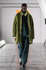 ヨーク 2023-24年秋冬コレクション - ベン・ニコルソン、境界線のない淡い色彩と幾何学模様｜写真91