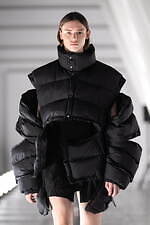 ヨーク 2023-24年秋冬コレクション - ベン・ニコルソン、境界線のない淡い色彩と幾何学模様｜写真105