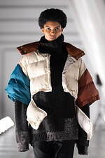 ヨーク 2023-24年秋冬コレクション - ベン・ニコルソン、境界線のない淡い色彩と幾何学模様｜写真110