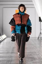 ヨーク 2023-24年秋冬コレクション - ベン・ニコルソン、境界線のない淡い色彩と幾何学模様｜写真111