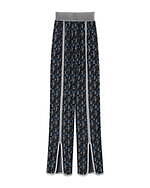 マメ クロゴウチ、すずらん柄刺繍のドレス＆花柄刺繍を施したバケットハット - 伊勢丹新宿店限定で｜写真7