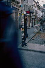 マメ クロゴウチ、すずらん柄刺繍のドレス＆花柄刺繍を施したバケットハット - 伊勢丹新宿店限定で｜写真21