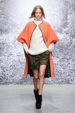 ポール & ジョー 2014-15年秋冬コレクション - 深まる秋色をリラクシングに｜写真1