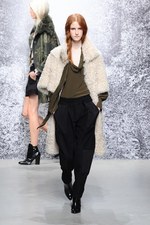 ポール & ジョー 2014-15年秋冬コレクション - 深まる秋色をリラクシングに｜写真10