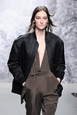 ポール & ジョー 2014-15年秋冬コレクション - 深まる秋色をリラクシングに｜写真15