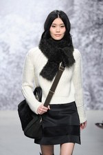 ポール & ジョー 2014-15年秋冬コレクション - 深まる秋色をリラクシングに｜写真23