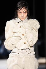 ピリングス 2023-24年秋冬コレクション - 自分を守るためのニット｜写真9