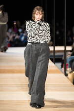 ピリングス 2023-24年秋冬コレクション - 自分を守るためのニット｜写真30