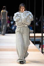 ピリングス 2023-24年秋冬コレクション - 自分を守るためのニット｜写真33