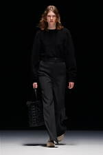 ハイク 2023-24年秋冬コレクション - 時にハンサムに、時に女性らしく｜写真4