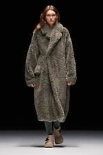 ハイク 2023-24年秋冬コレクション - 時にハンサムに、時に女性らしく｜写真11