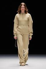 ハイク 2023-24年秋冬コレクション - 時にハンサムに、時に女性らしく｜写真28