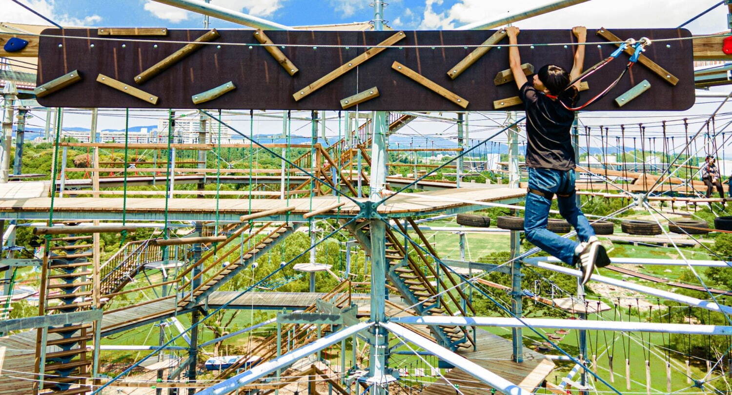 大阪・万博記念公園“世界最大級”アスレチックタワー「万博ビースト」リニューアル、新アクティビティも｜写真2