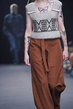 アンスクリア 2023年秋冬コレクション - カジュアルとフォーマル、変化を楽しんで｜写真78