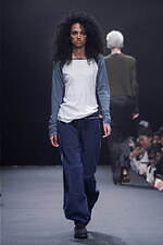 アンスクリア 2023年秋冬コレクション - カジュアルとフォーマル、変化を楽しんで｜写真19