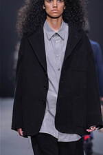 アンスクリア 2023年秋冬コレクション - カジュアルとフォーマル、変化を楽しんで｜写真50