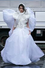 アキ マスダ 2023年秋冬コレクション - 夢と空想の旅を出発点に｜写真13