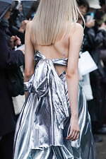 アキ マスダ 2023年秋冬コレクション - 夢と空想の旅を出発点に｜写真16