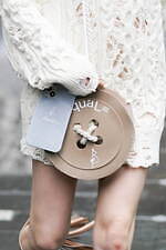 リコール 2023-24年秋冬コレクション - “立ち止まらせる”ファッション｜写真11