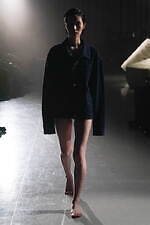 タナカ 2023-24年秋冬コレクション - “今までとこれから”を紡ぐ、長く愛される服を｜写真1