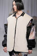 タナカ 2023-24年秋冬コレクション - “今までとこれから”を紡ぐ、長く愛される服を｜写真24