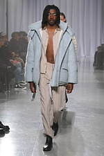 タナカ 2023-24年秋冬コレクション - “今までとこれから”を紡ぐ、長く愛される服を｜写真32