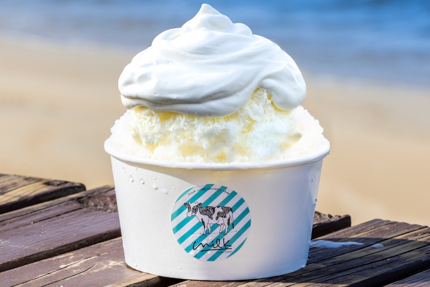 生クリーム専門店ミルクの夏限定「生クリームかき氷」北海道産 生クリーム専門店ミルクの夏限定「生クリームかき氷」北海道産