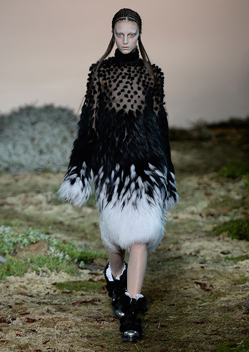 マックイーン(McQueen) 2014-15年秋冬ウィメンズコレクション  - 写真14