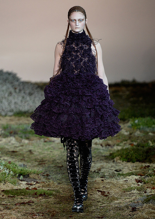 アレキサンダー・マックイーン(Alexander McQueen) 2014-15年秋冬ウィメンズコレクション  - 写真22