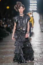 フミエ タナカ 2023-24年秋冬コレクション - 過ぎ行く日々の儚さと、“今日”の幸せ｜写真27