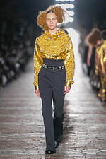 フミエ タナカ 2023-24年秋冬コレクション - 過ぎ行く日々の儚さと、“今日”の幸せ｜写真28