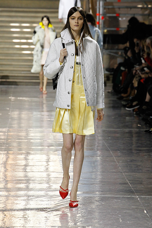 ミュウミュウ 2014-15年秋冬｜female ダウンジャケット