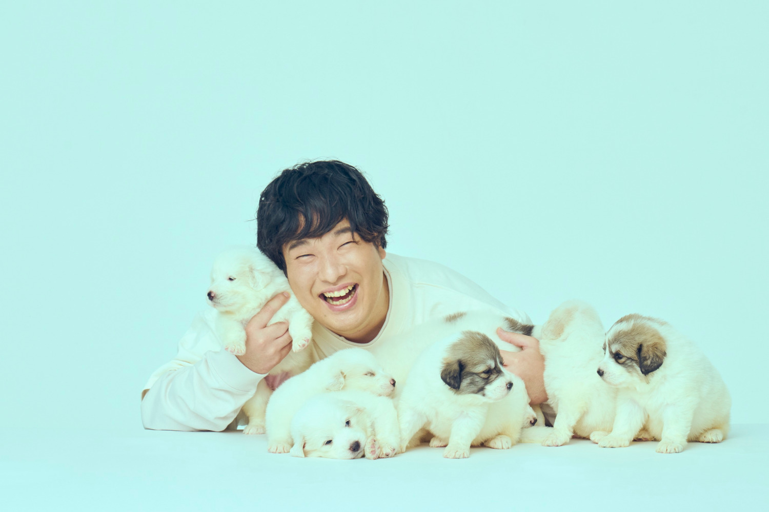 岡崎体育の新曲「Knock Out」が、アニメ『マッシュル-MASHLE-』OP曲に