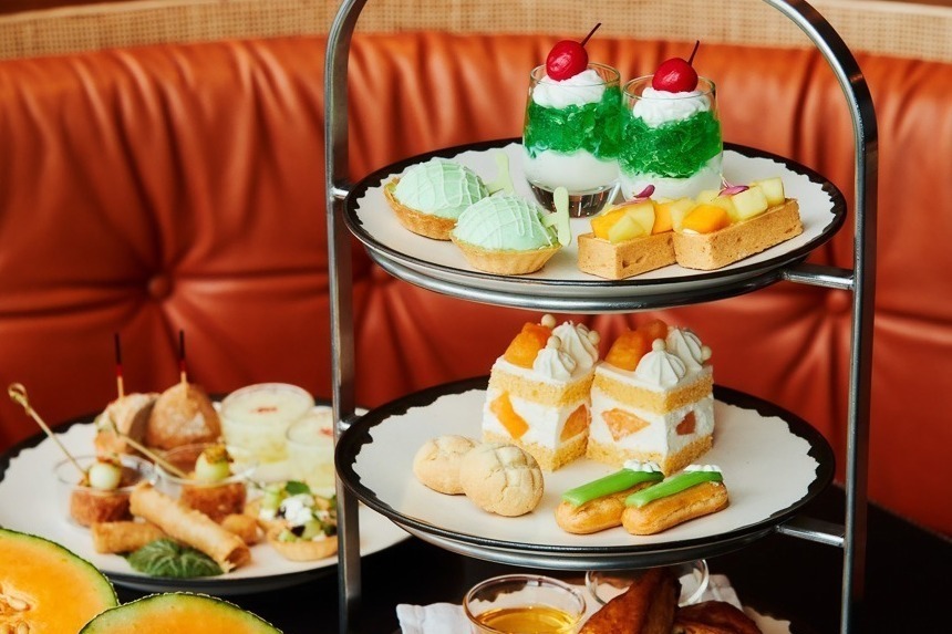 アンダーズ 東京「メロンアフタヌーンティー」赤肉メロンショート＆メロンソーダ風パンナコッタ