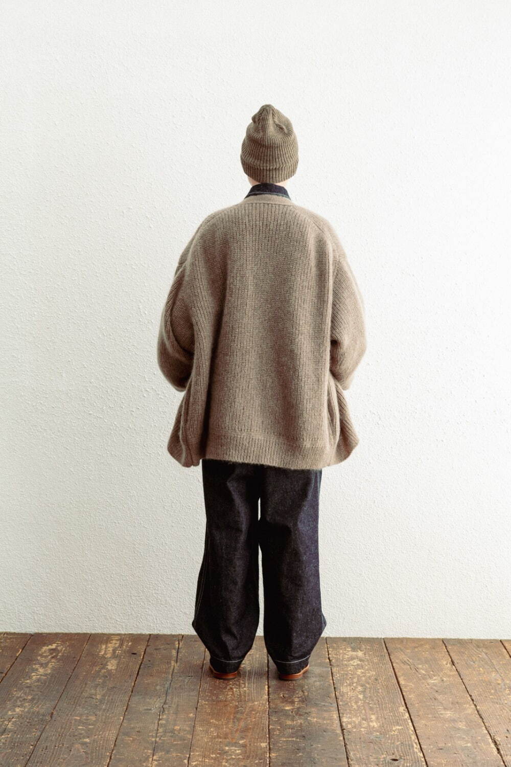 インアット(INNAT) 2023-24年秋冬ウィメンズ&メンズコレクション  - 写真22