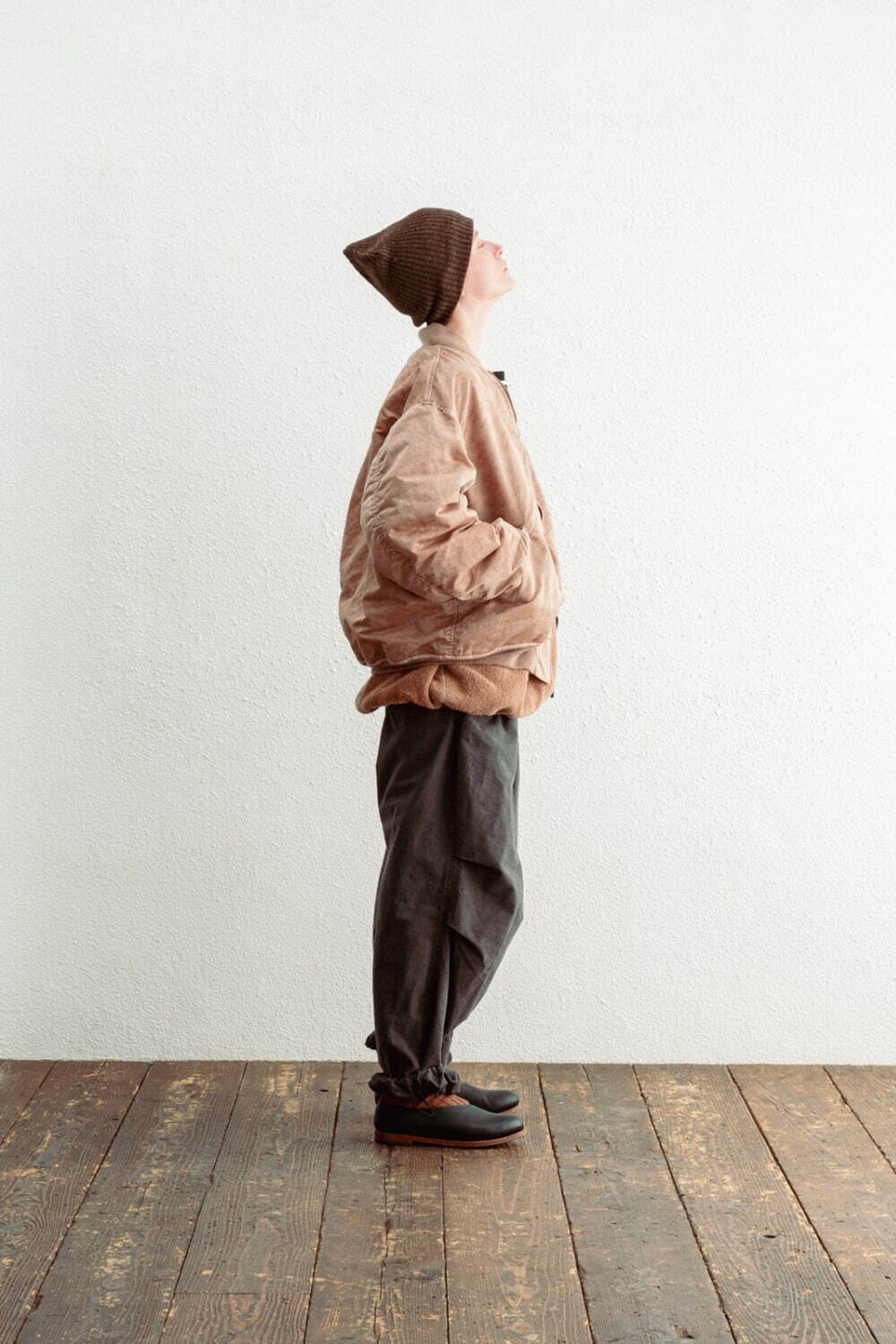 インアット(INNAT) 2023-24年秋冬ウィメンズ&メンズコレクション  - 写真24