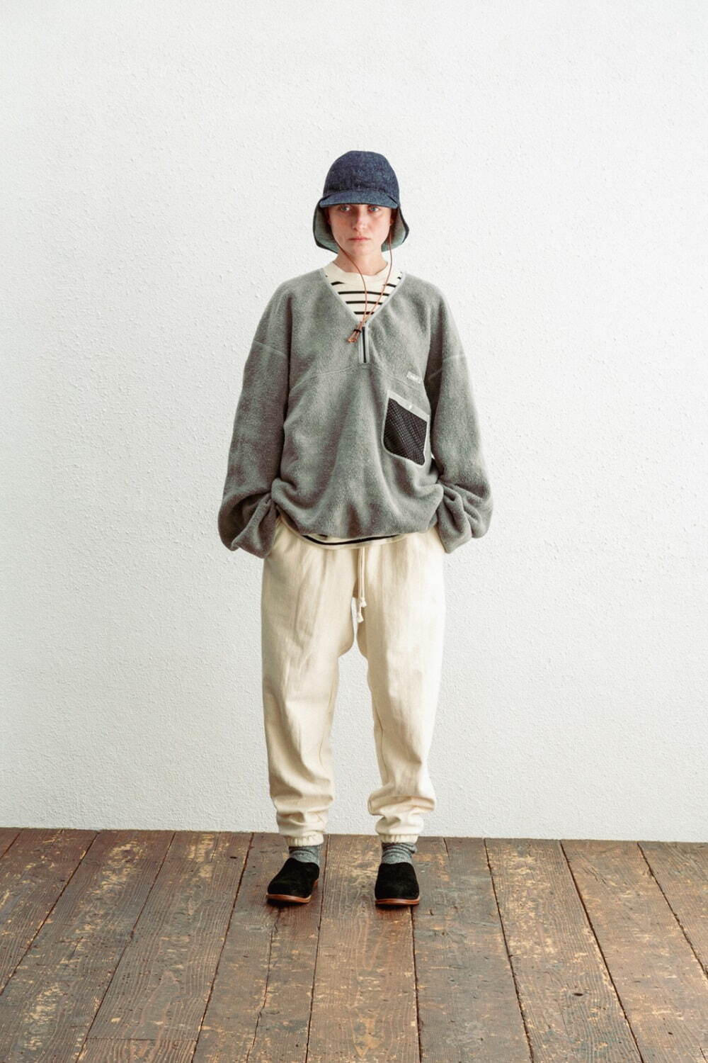 インアット(INNAT) 2023-24年秋冬ウィメンズ&メンズコレクション  - 写真38