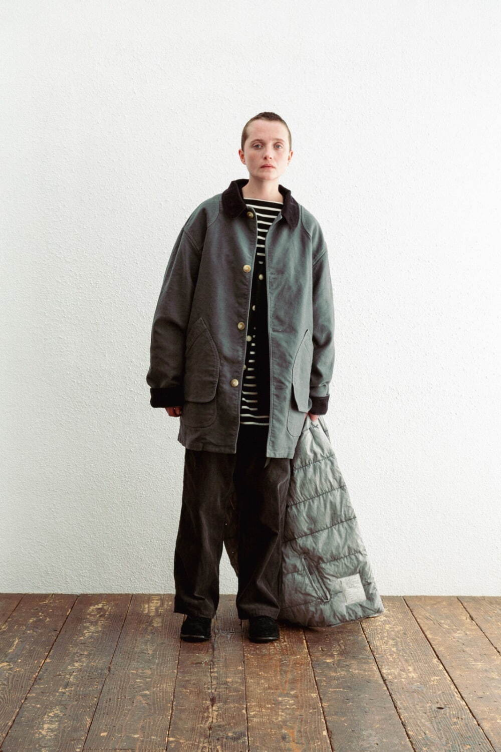 インアット(INNAT) 2023-24年秋冬ウィメンズ&メンズコレクション  - 写真41