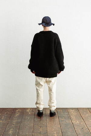 インアット(INNAT) 2023-24年秋冬ウィメンズ&メンズコレクション  - 写真46