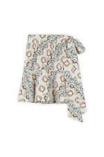 メゾン キツネ×ホテル オランピア“夏のパリ”着想、お土産ステッカーTシャツ＆ヤシの葉ドレスなど｜写真97