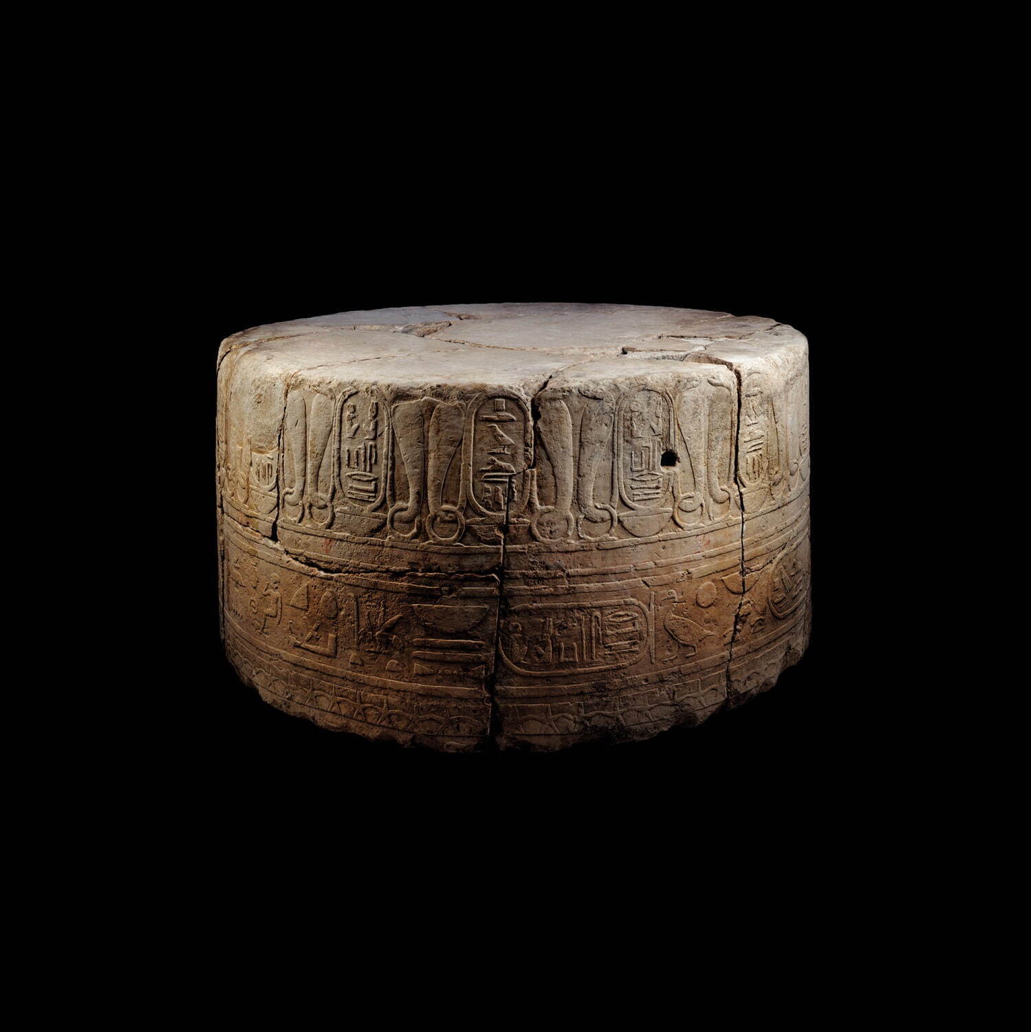「古代エジプト美術館展」福岡アジア美術館で、ミイラや木棺・ツタンカーメンの指輪など約200点を展示｜写真9