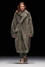 タグ付き MA1 DOCKING COAT ベルト付き 春、秋、冬 コート ハイクの23年秋冬アウター、斜めに“トグルボタン”配したダッフル