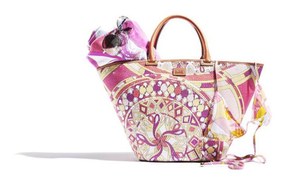 エミリオプッチ　EMILIO PUCCI カラフルトートバッグ　タオル生地 エミリオ・プッチが東京・大阪・福岡でビーチウェアの限定ストア